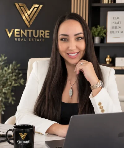 Stephanie-Norman-Venture-Photo